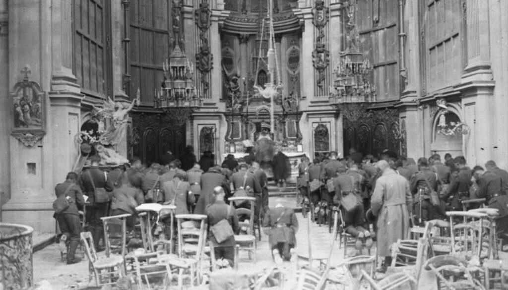 258_Abbé Thuliez holding Thanksgiving Service in Cambrai Cathedral on Sunday, Oct. 13th, 1918, attended by deliverers. Advance East of Arras. Oct. 1918.